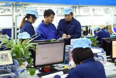 云南曲靖 電子科技產(chǎn)業(yè)帶動農(nóng)民就業(yè)增收與電子技術開發(fā)雙輪驅(qū)動